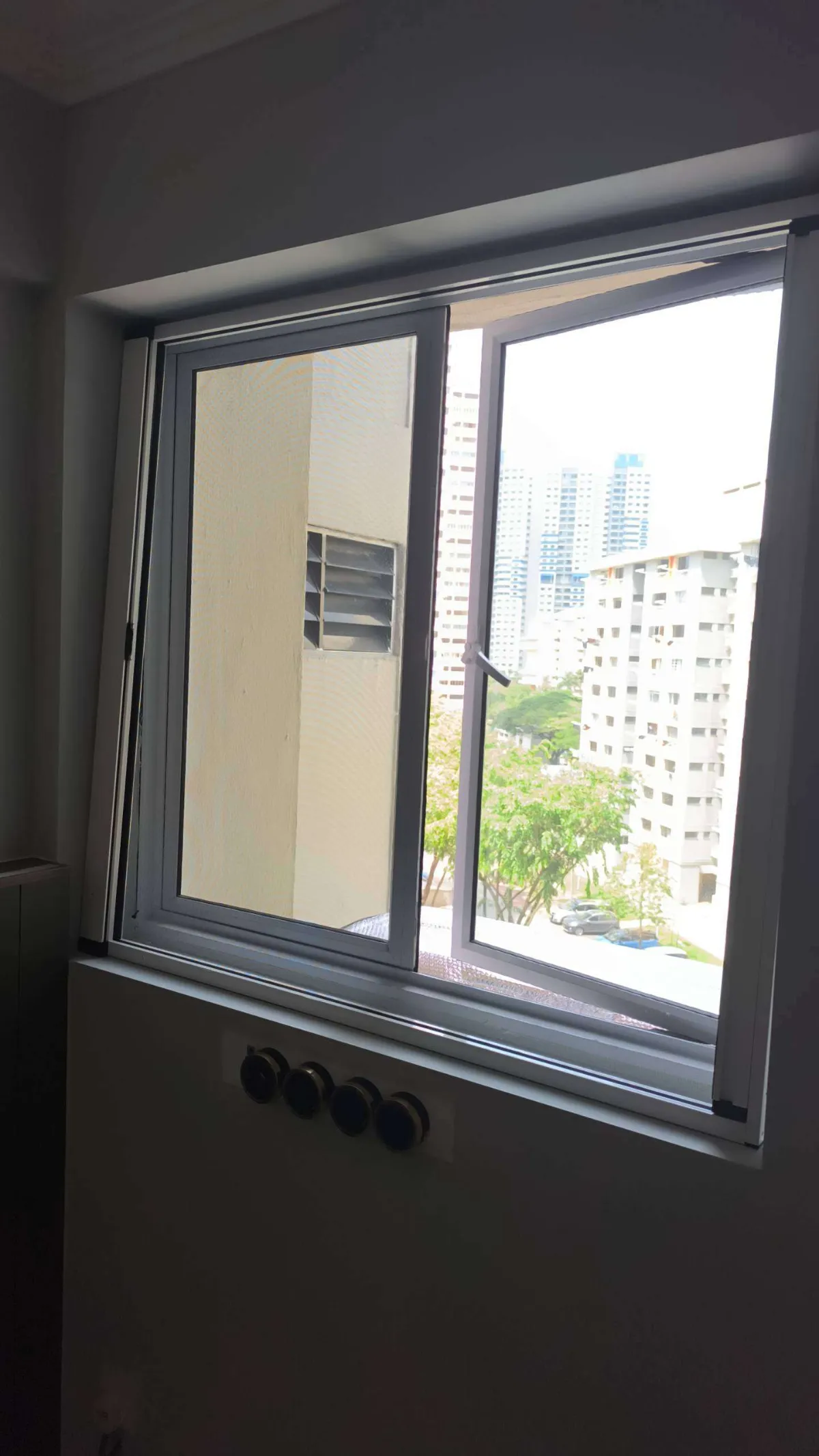 730 Clementi Street 2 Roller Mesh HD Mesh